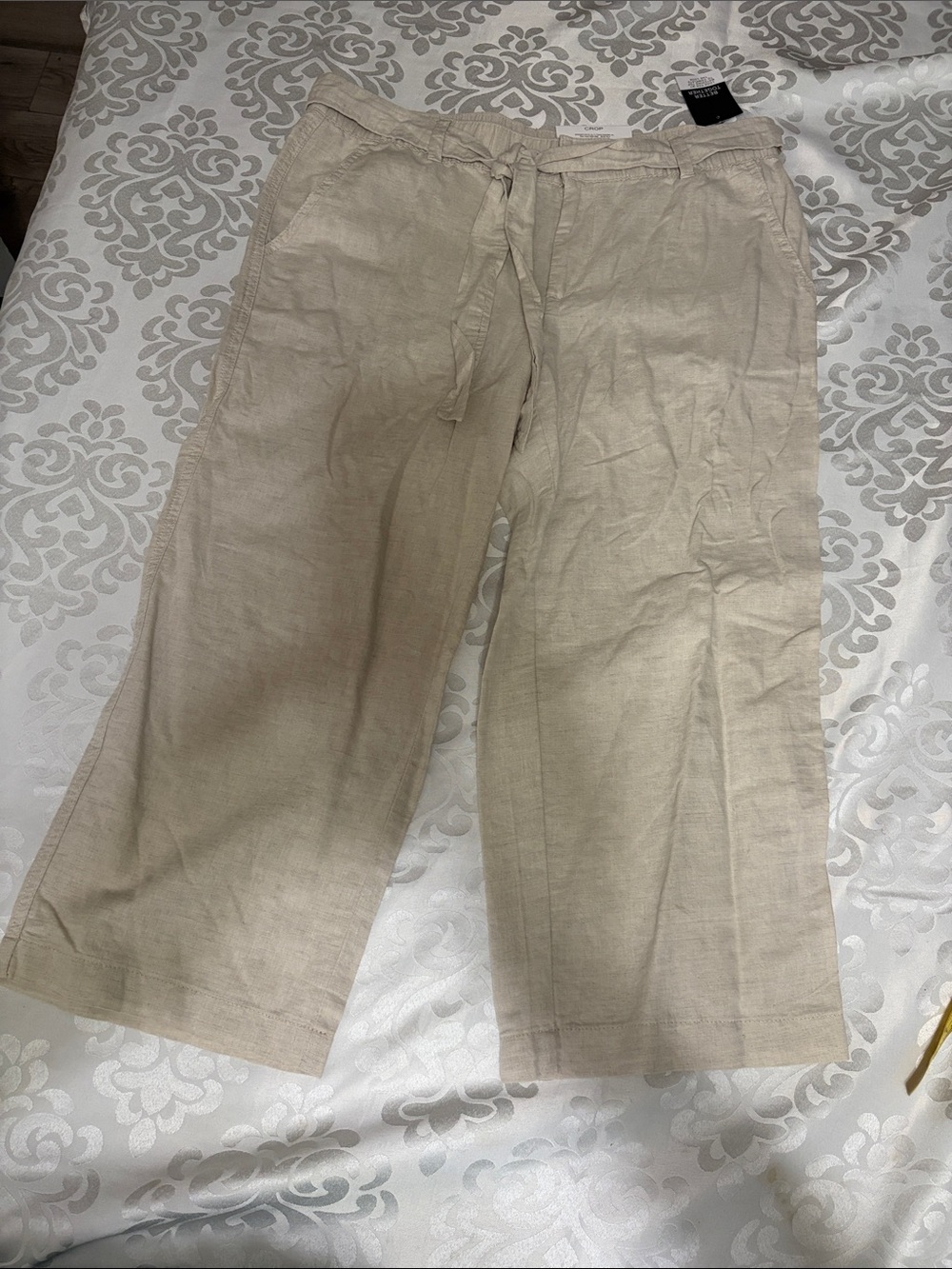 Liz Claiborne Light Beige Cropped Wide-Leg Linen Pants